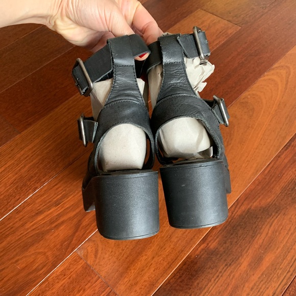 Platform-Block Heels Leather Strap Sandals by Steve Madden, Black, Size 6.5 - Picture 5 of 16